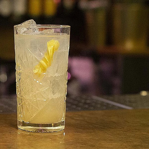 Tom Collins opskrift (med hyldeblomst)